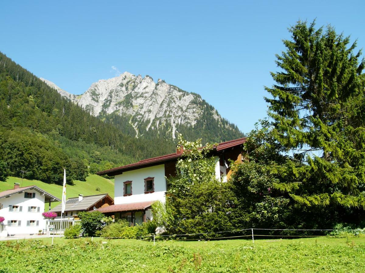 Appartements Burtscher Klosterle am Arlberg Eksteriør bilde